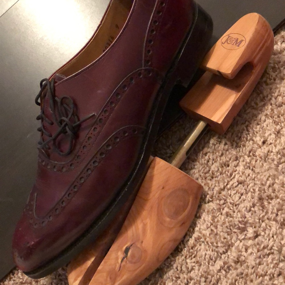Men’s dress shoes